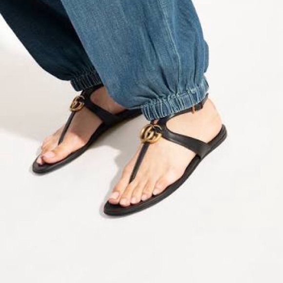 Gucci Double G Thong Sandals - Picture 6 of 7